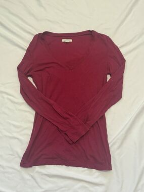 Aerie Long Sleeve V Neck Tee Soft Berry Burgundy‎ Women's L